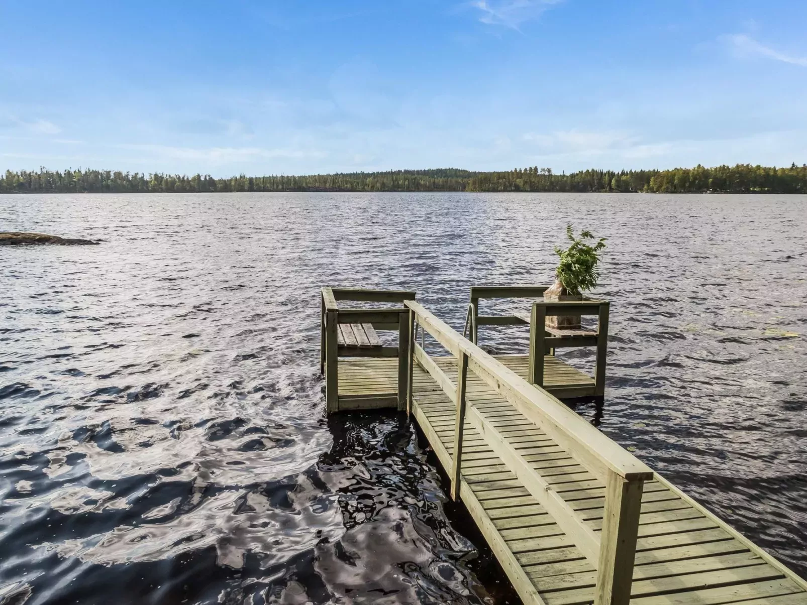 Huotarin mökki-Buiten