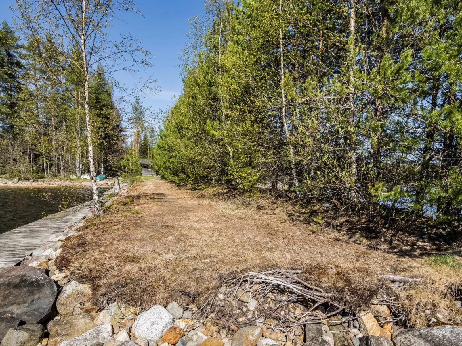 Kesäranta 7-Buiten