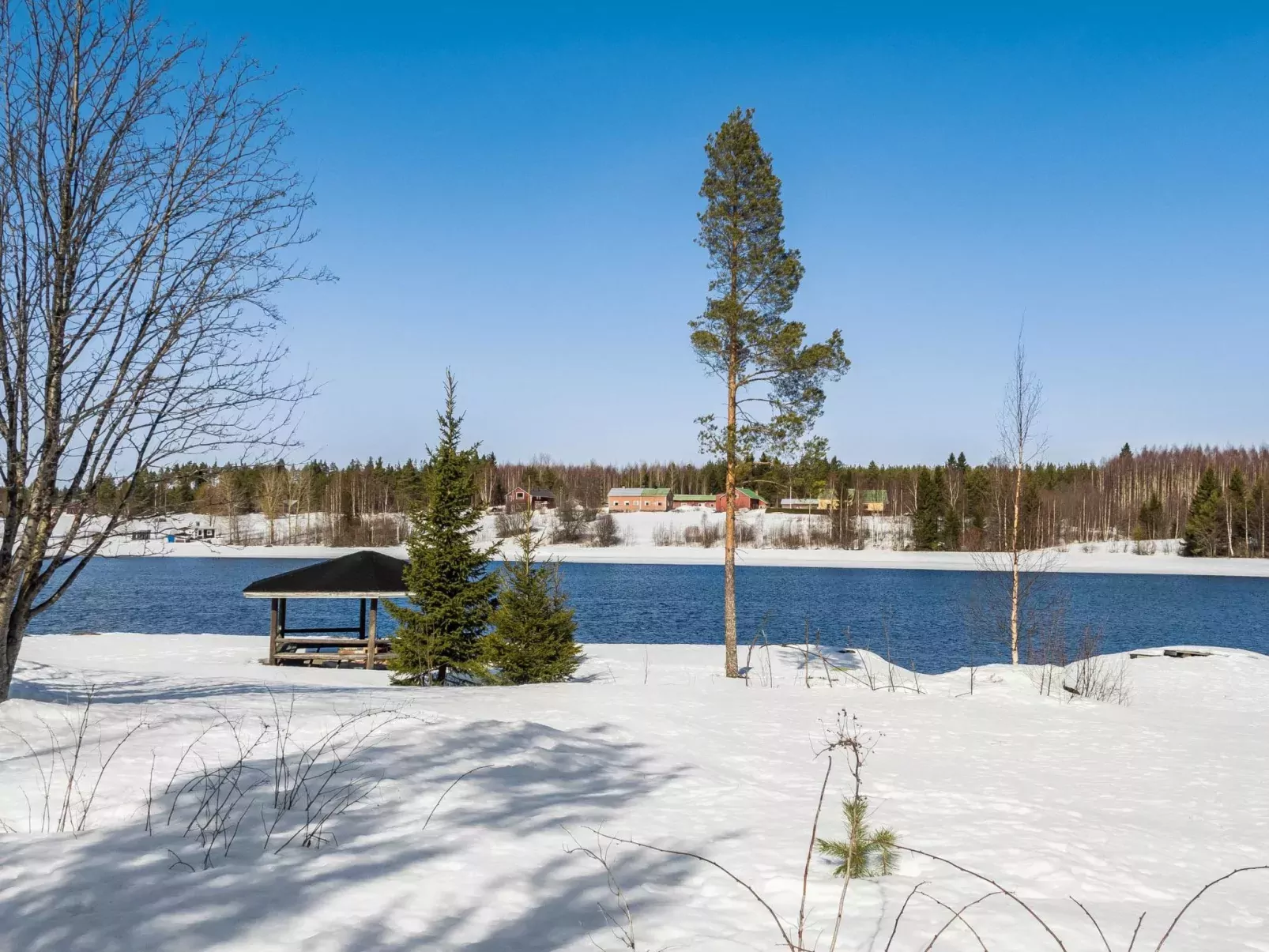 Vuokatticottage f-Buiten