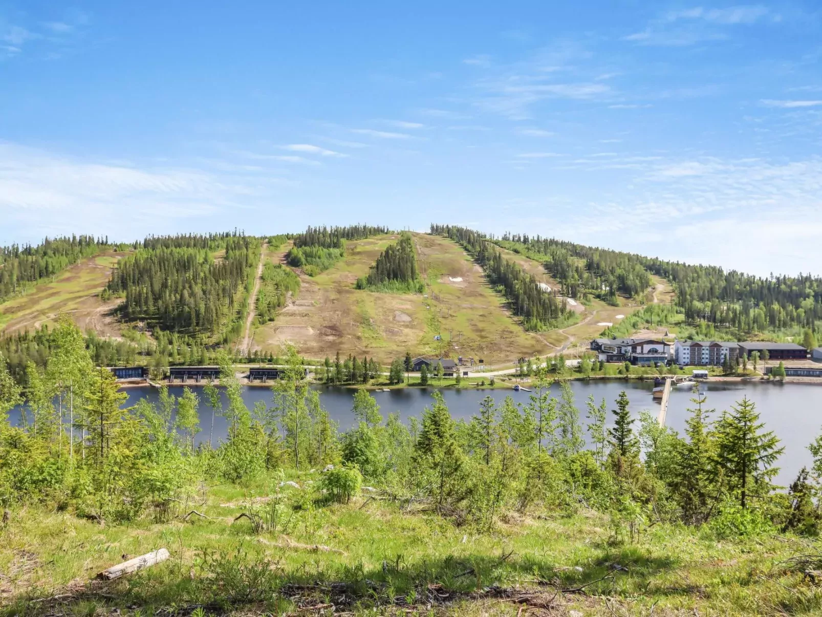 Ukonpuoti b13 kerrostalo-Buiten