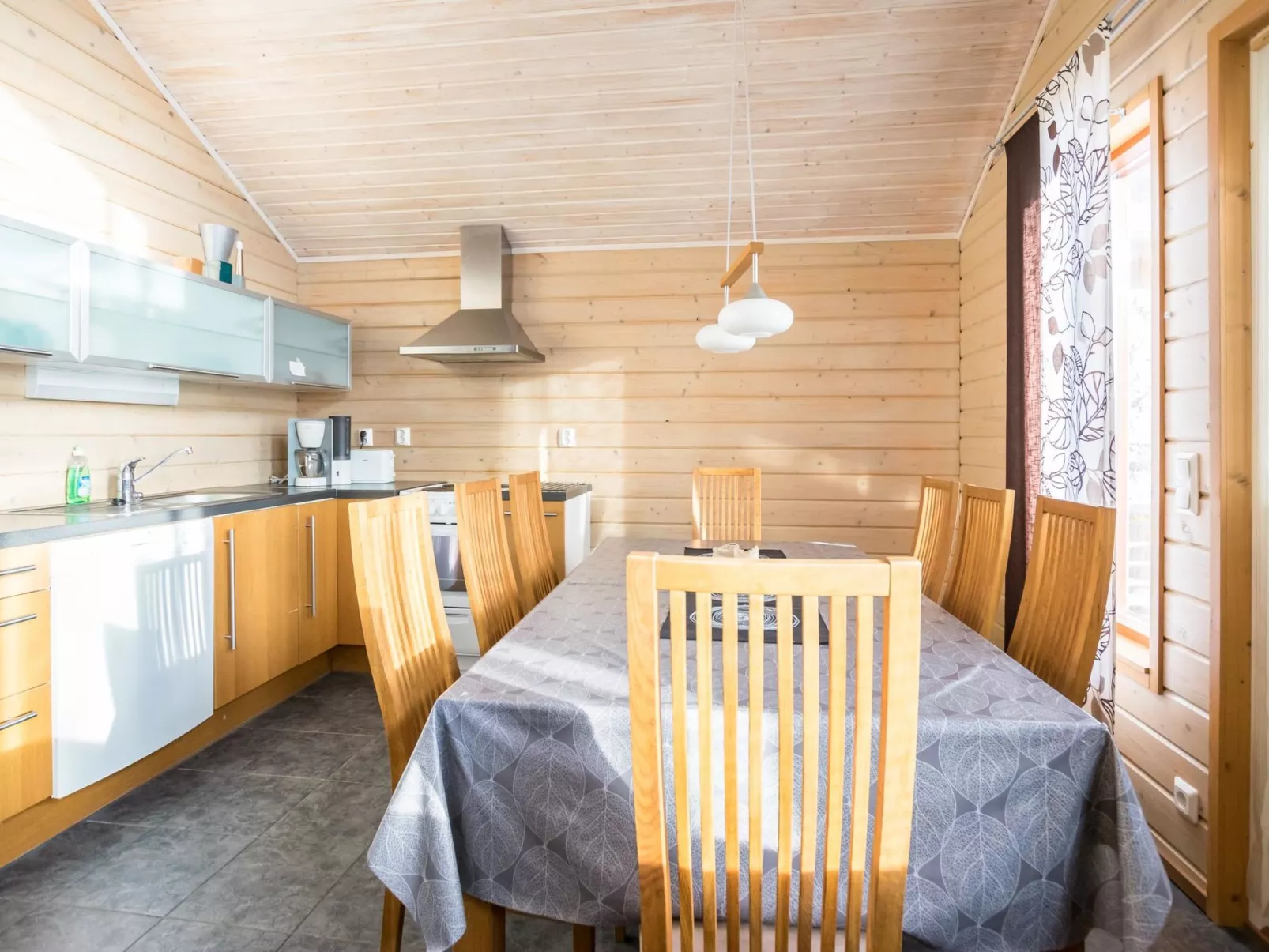 Rinteenkotka cottage