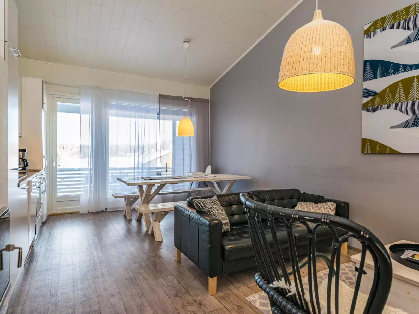 Skivillas 78 ukkohalla (1)-Binnen