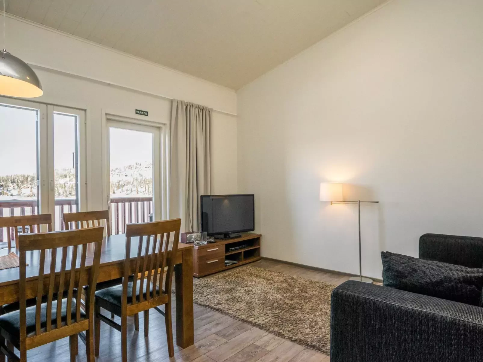 Skivillas 61 ukkohalla (b2)-Binnen