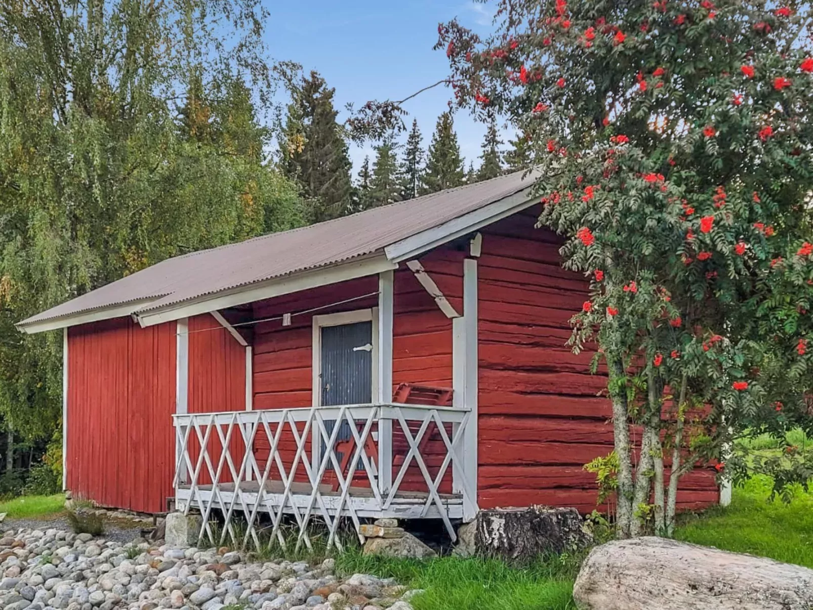 Wanha karminranta-Buiten
