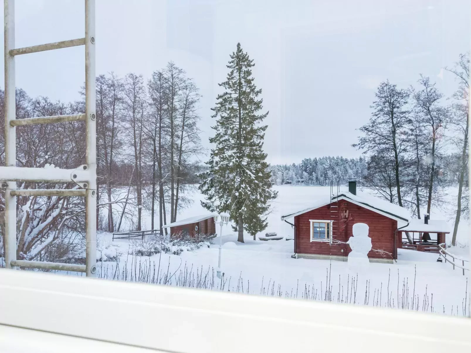 Wanha karminranta-Buiten