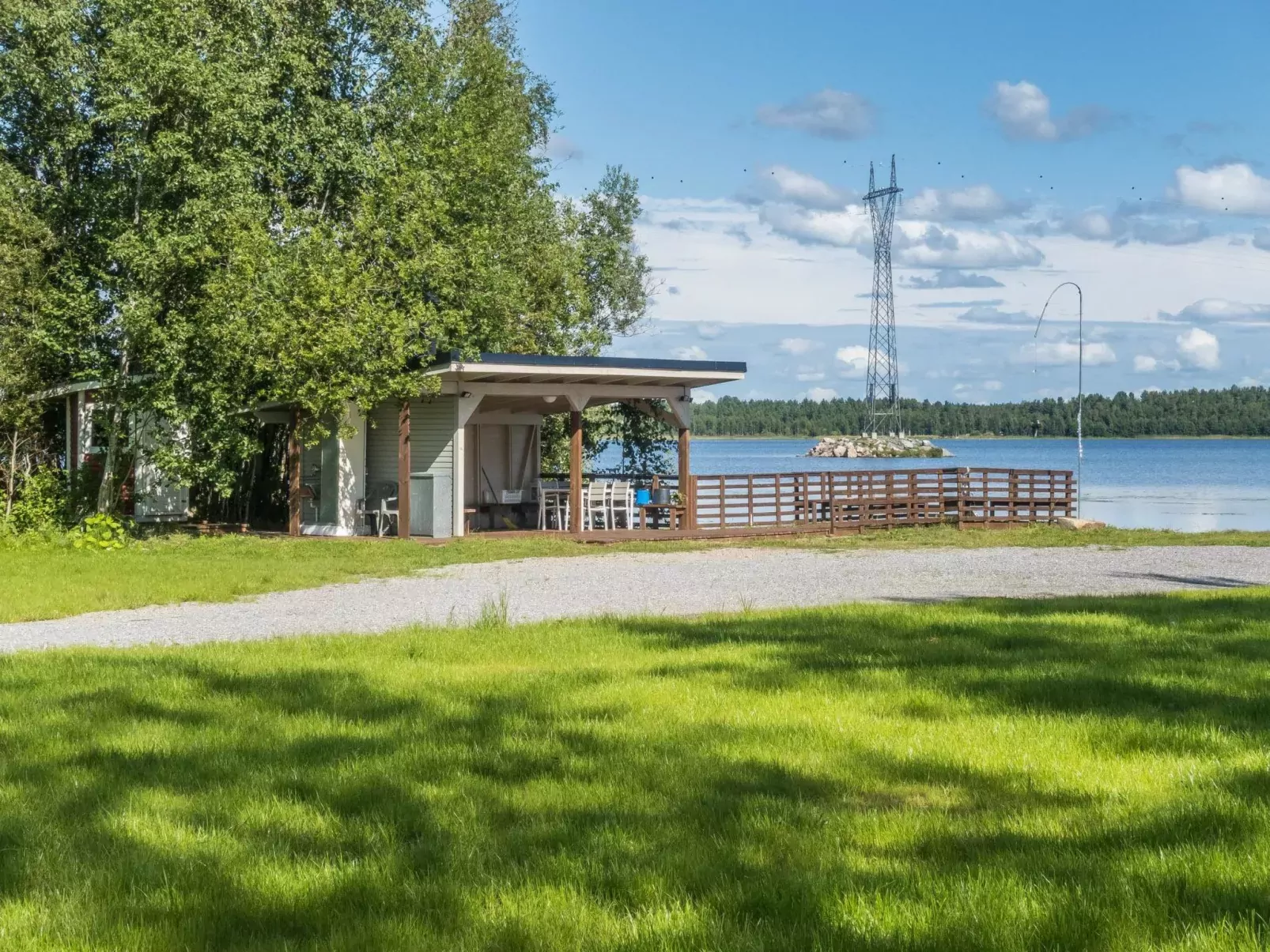 Aamunkoin rantatupa-Buiten