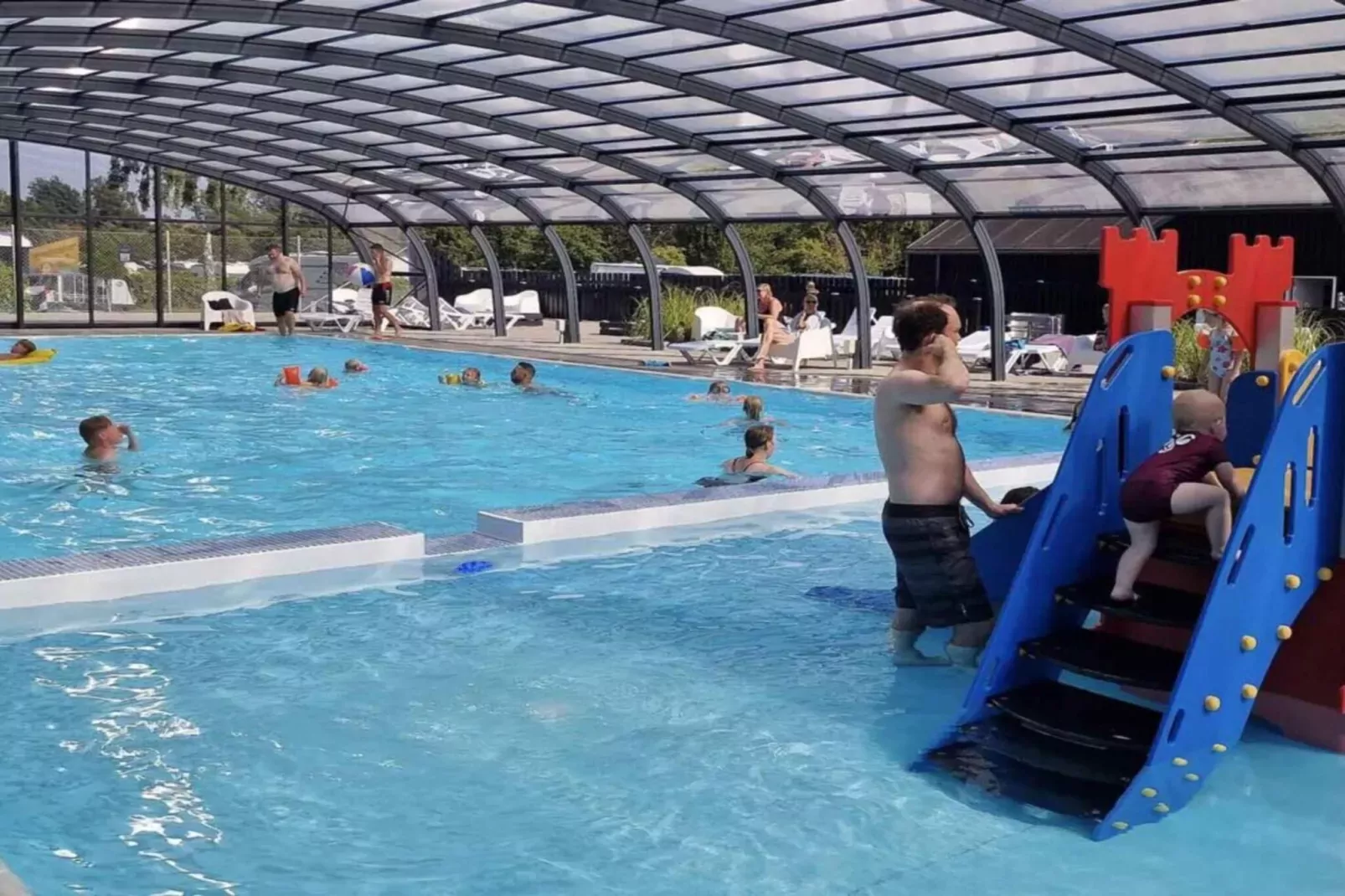 Aarhushytte 4+2 senge-Zwembad