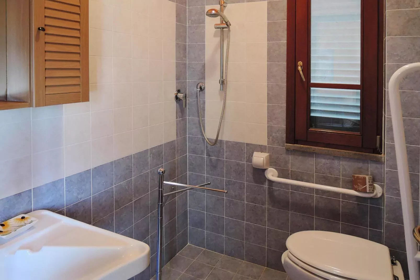 Agri-tourism Borgo Pinete, Pinete Fucecchio-Trilo, Typ 4, 1-6 Pax-Badkamer