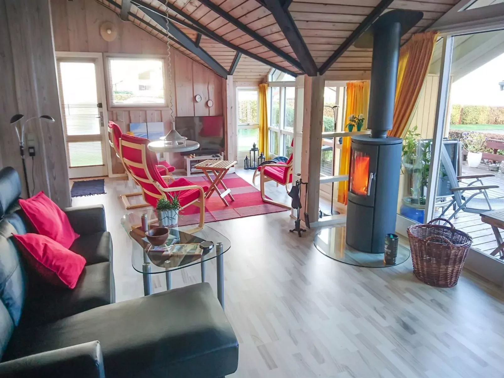 "Sporgh" - 100m from the sea-Binnen