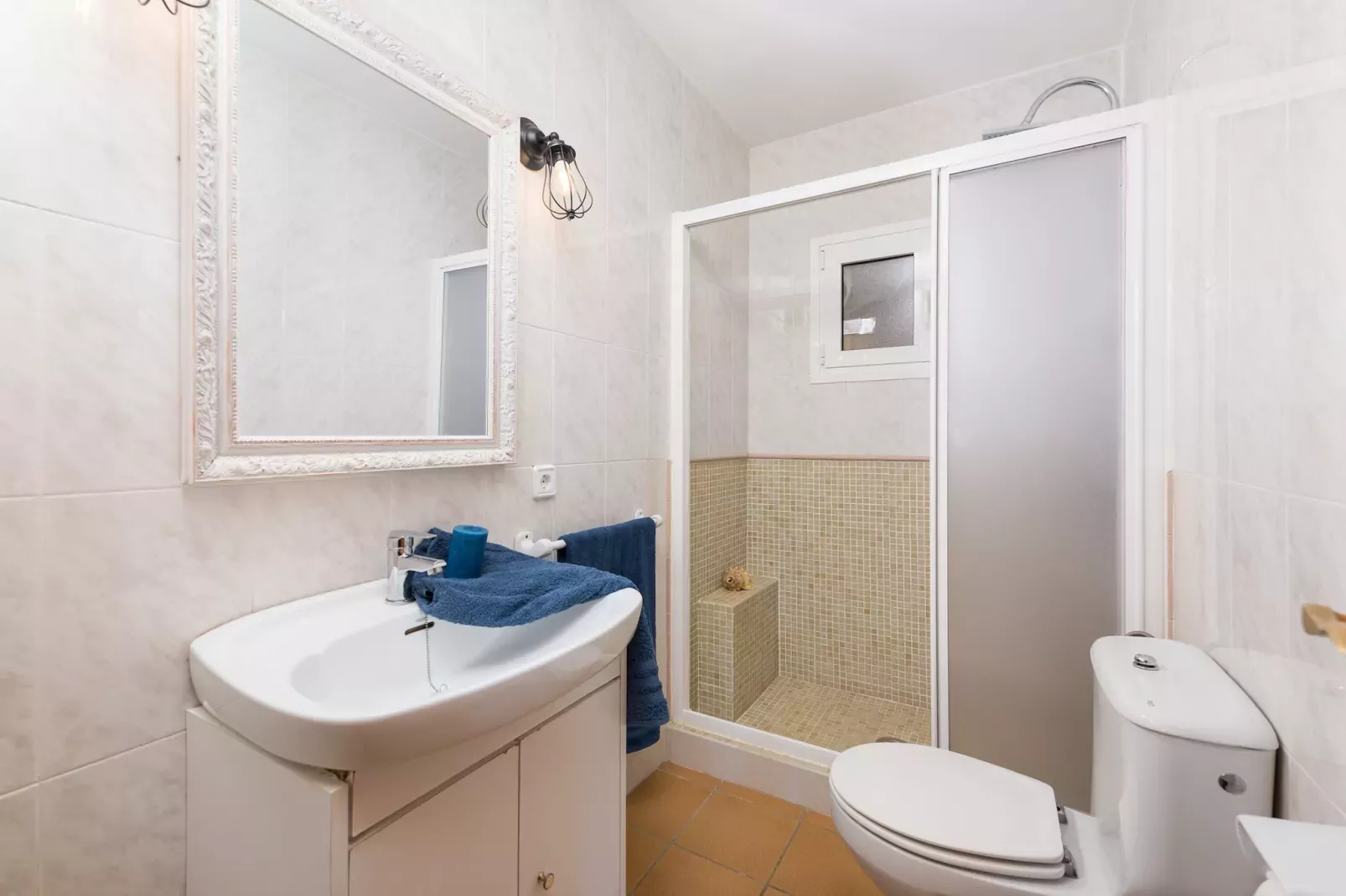 Can Gallu - Adults Only-Badkamer