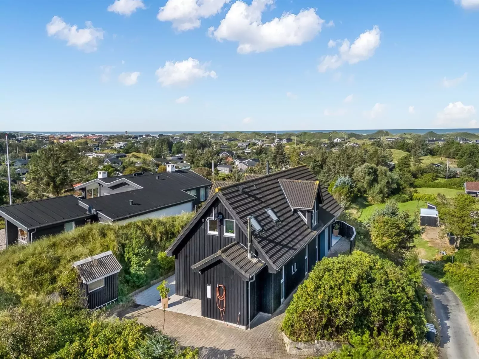 "Skamhals" - 700m from the sea-Buiten