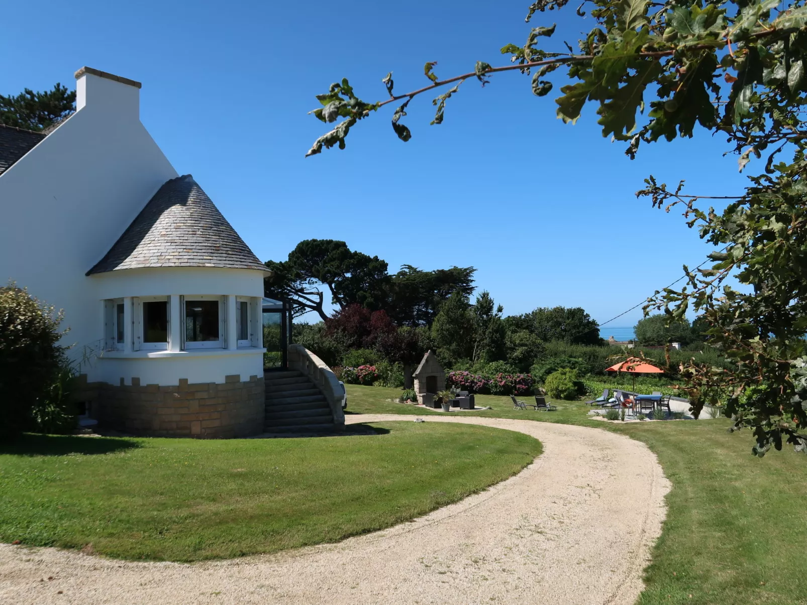 La Rotonde-Buiten