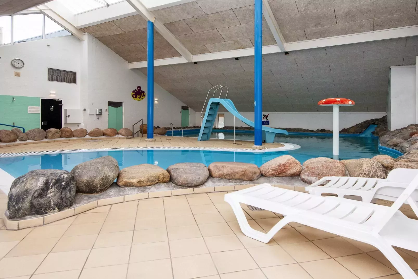 3 room,2 levels-Niet-getagd