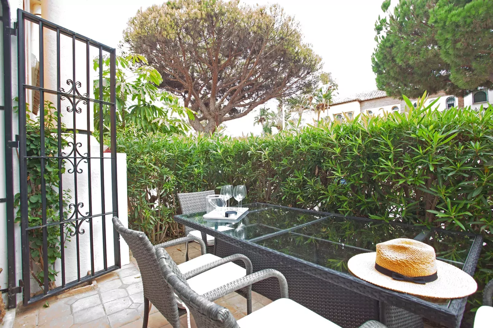 White Pearl beach Elviria H1-Terrasbalkon