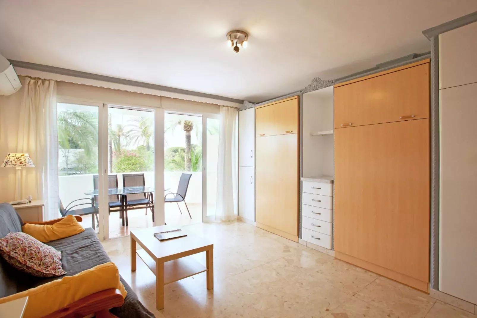 Coronado U 25-Woonkamer