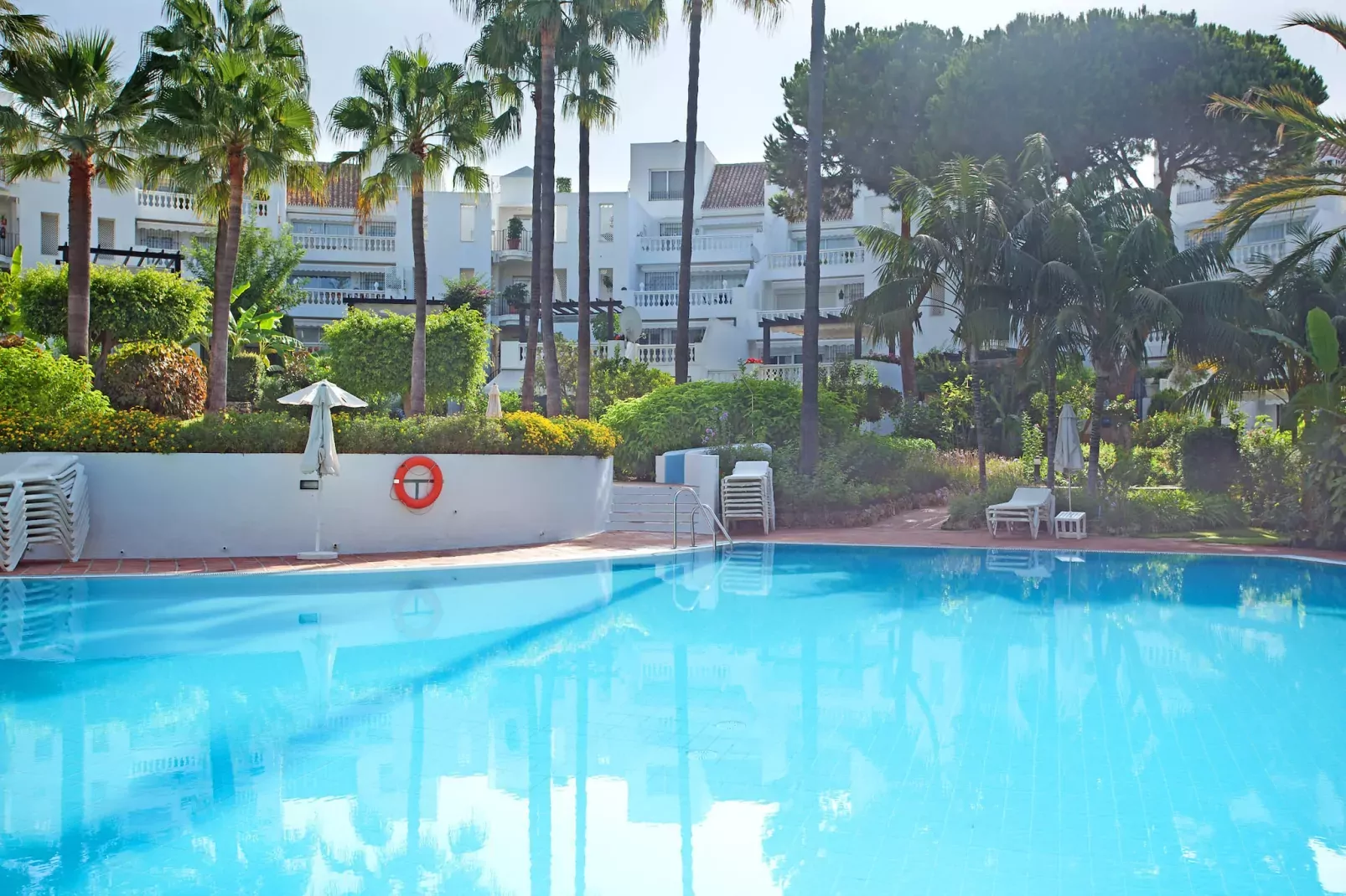 White Pearl Beach J4-Zwembad