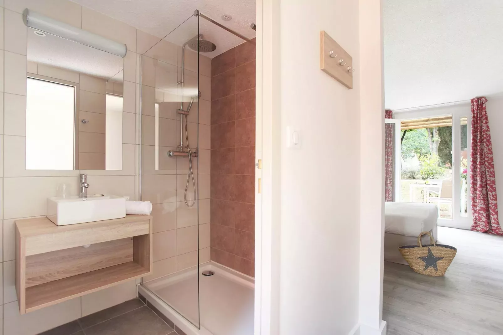 Le village Camarguais Les Gardians 4-Badkamer