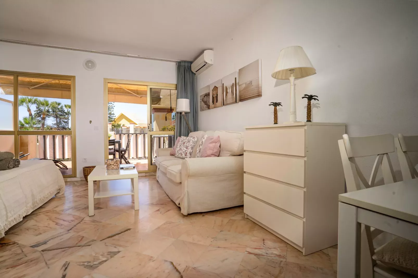 Romana playa 724-Woonkamer