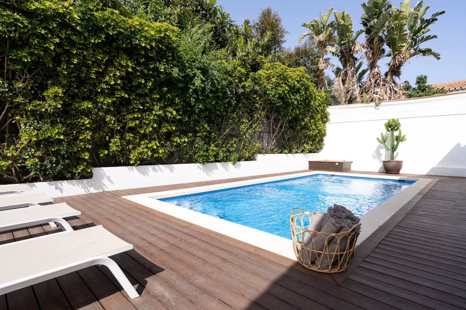 poolofhouse