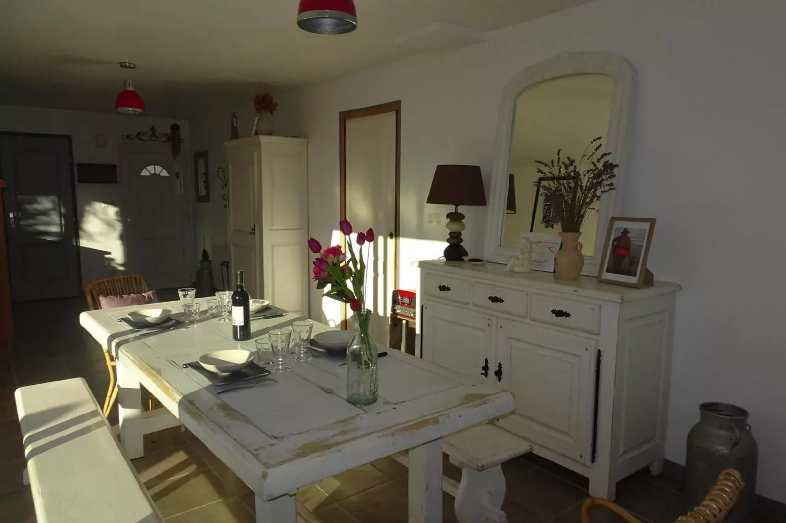 Pretty holiday home in palm garden near coast Pleubian-Eetkamer