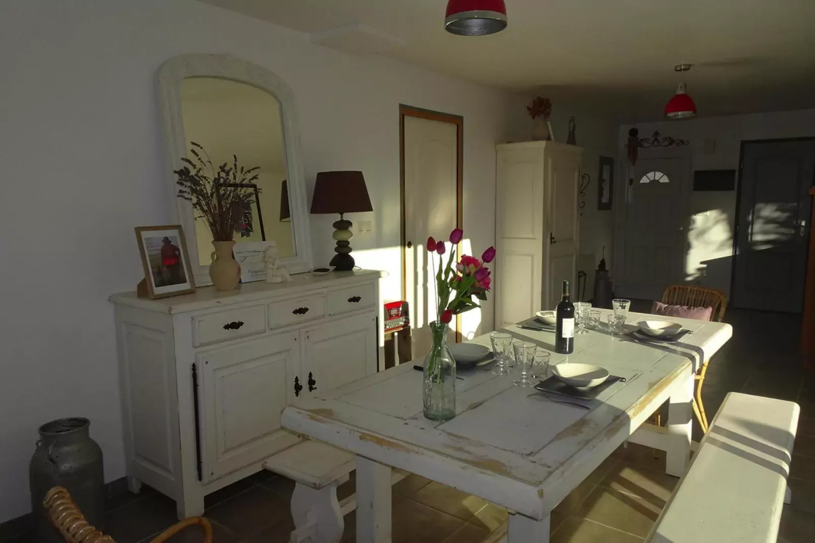 Pretty holiday home in palm garden near coast Pleubian-Eetkamer