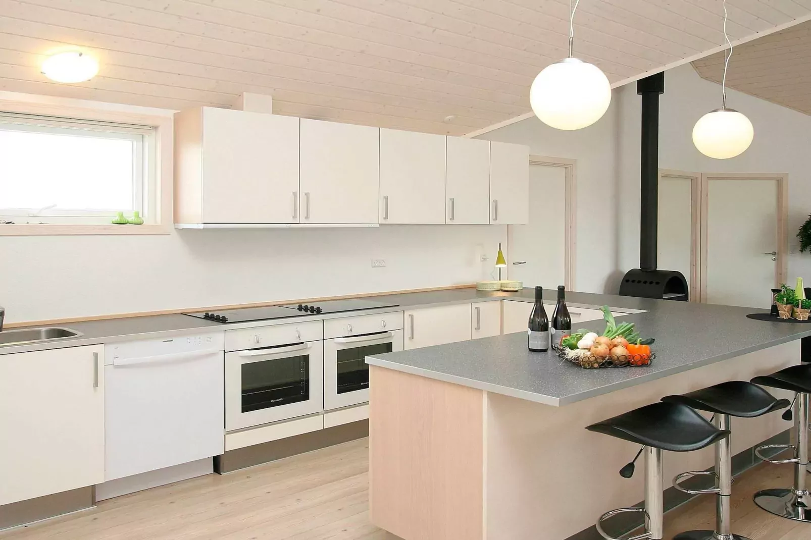 Luxe zwembad retraite -- By Traum Ferienwohnungen-Binnen