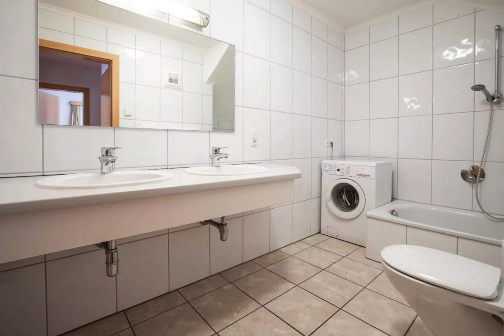 Chalet Desiree-Badkamer
