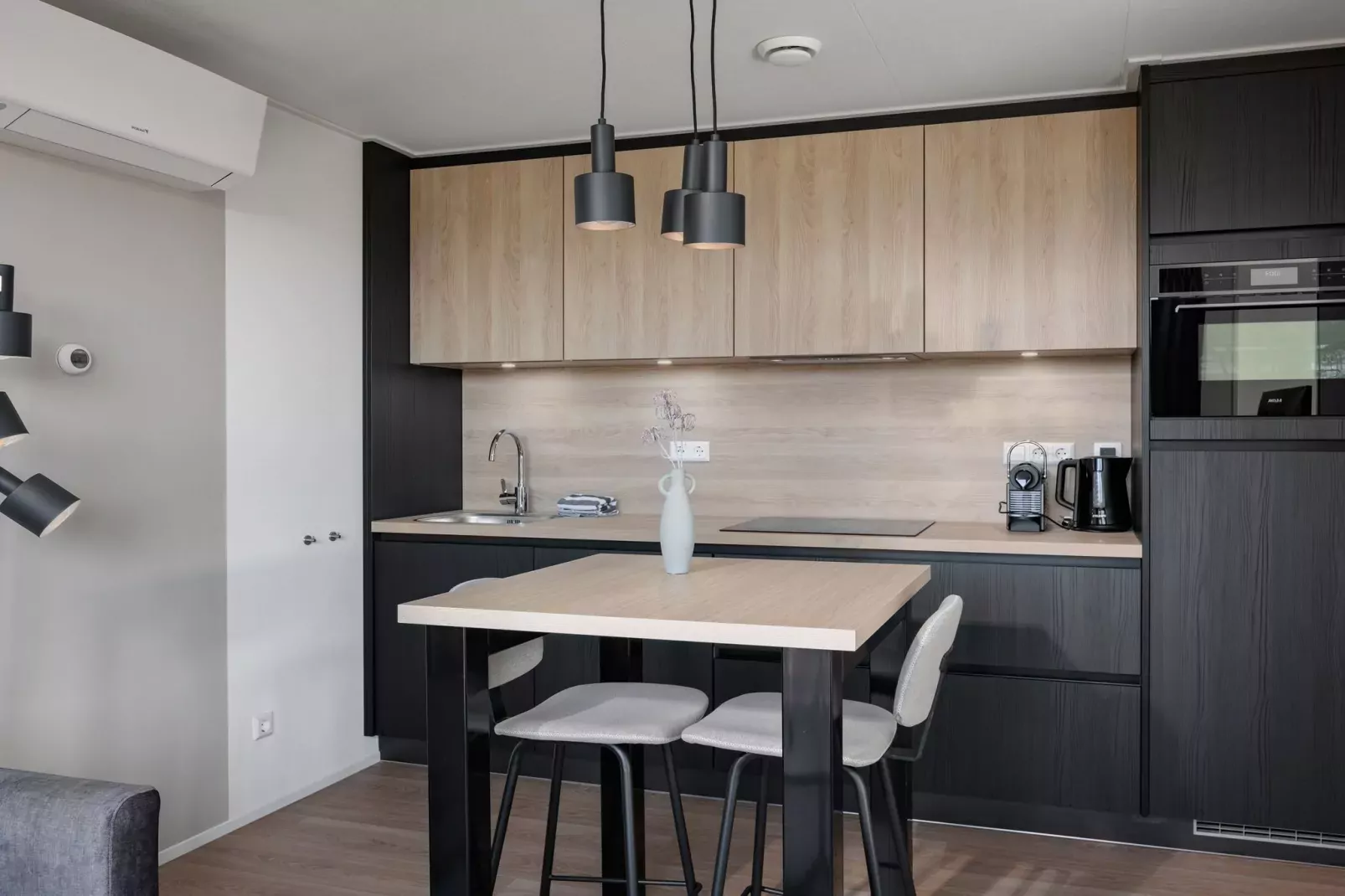 Beach Resort Brouwersdam 1-Eetkamer