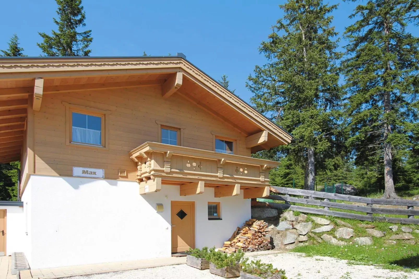 Chalet Max