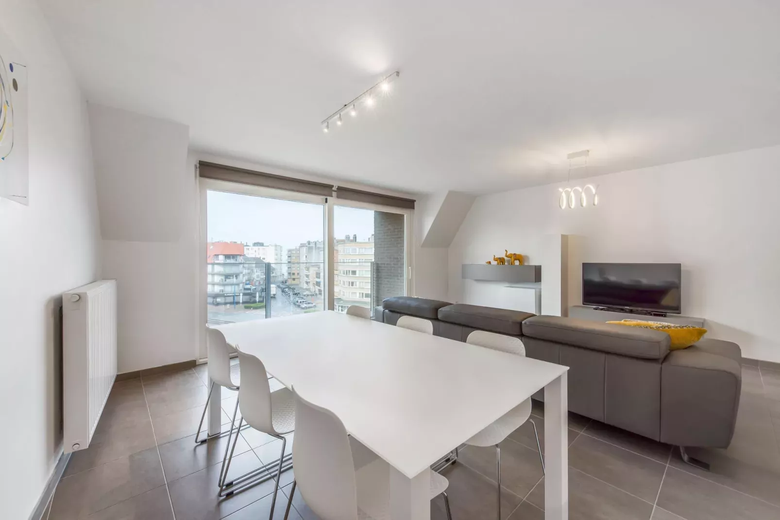 Delmar 401K26-Eetkamer