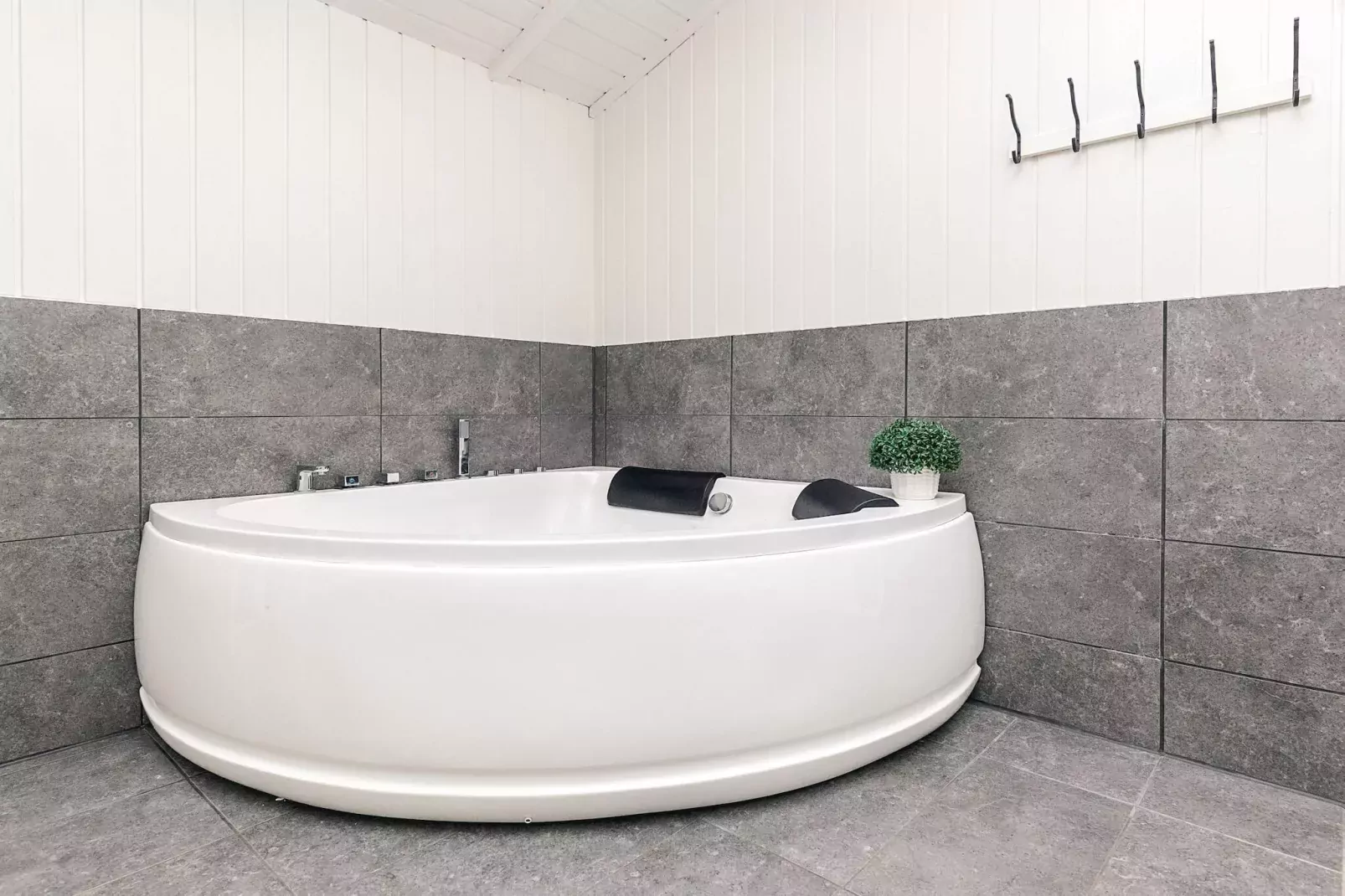 Luxe retraite met zwembad -- By Traum Ferienwohnungen-Spa