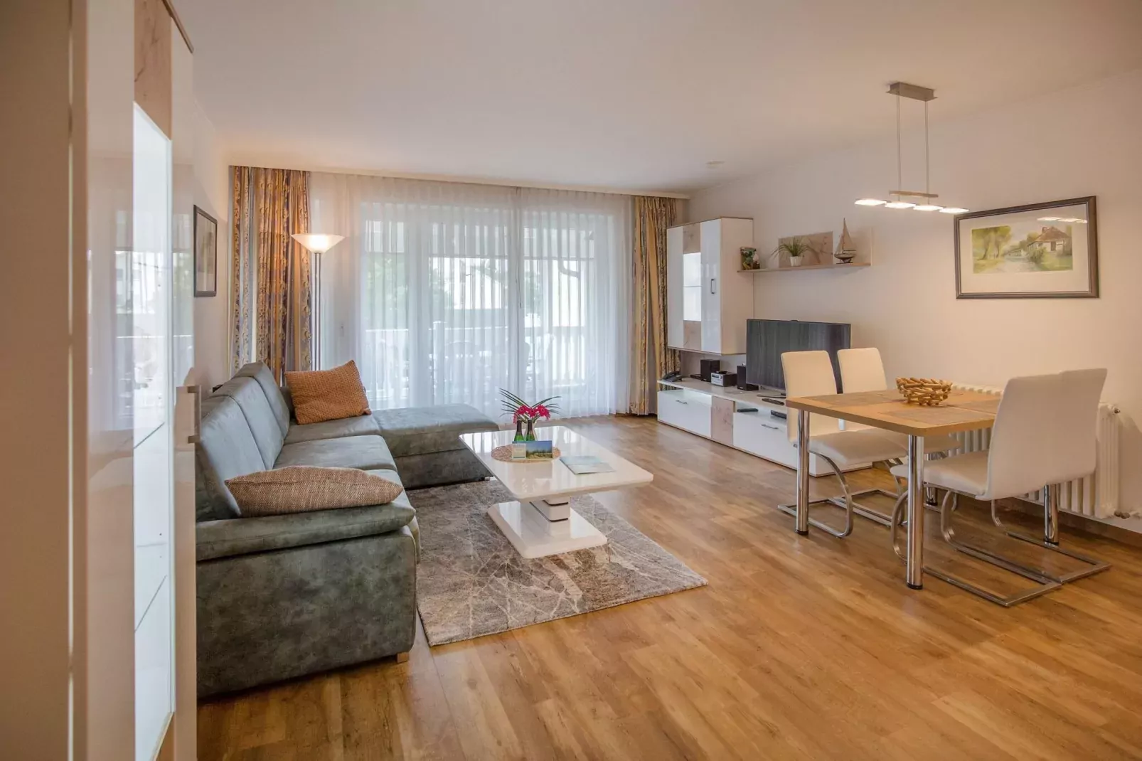DP 3-6 EG/OG/DG 4 Personen-Woonkamer