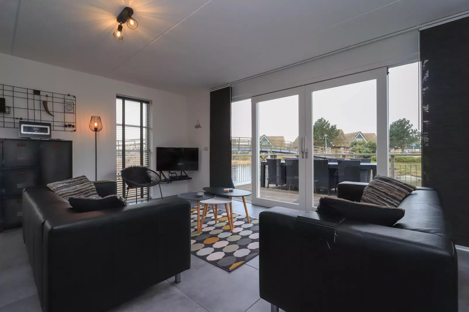 Beach Resort Makkum 36-Woonkamer