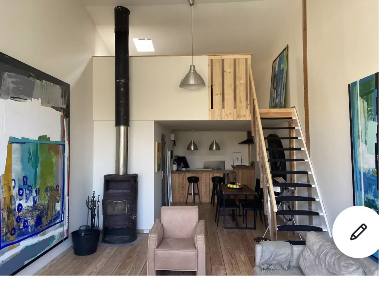 Luca’s Loft-Binnen