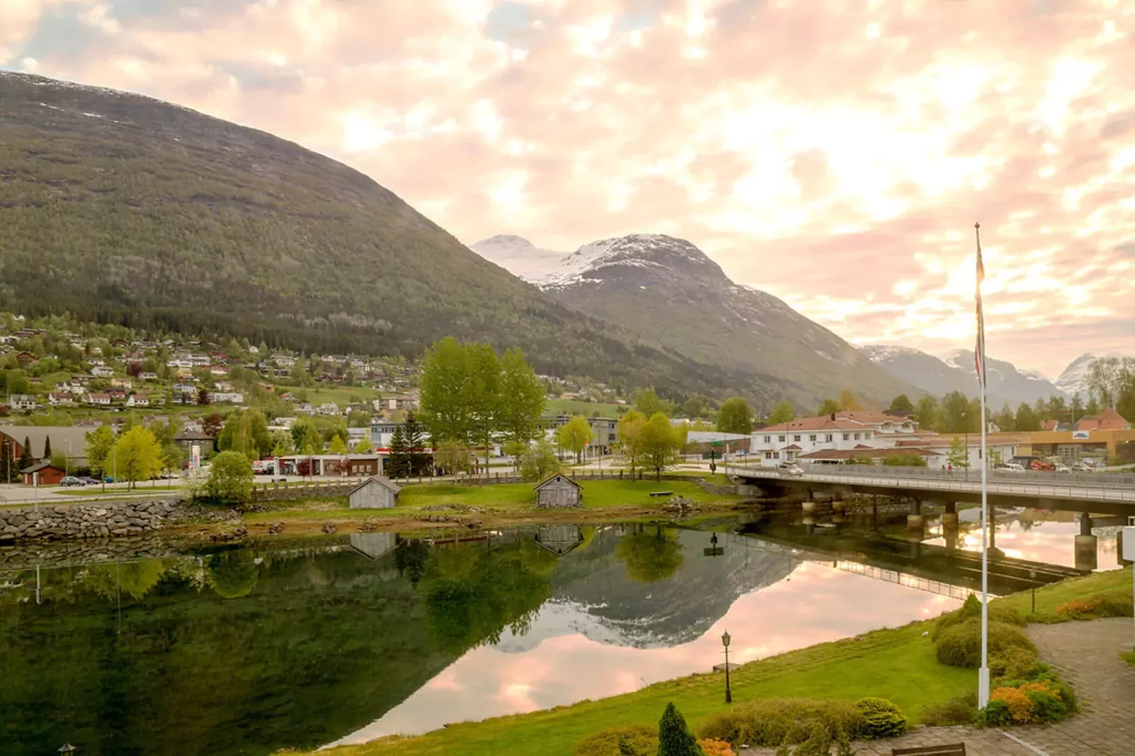 7 persoons vakantie huis in STRYN-By Traum-Waterzicht