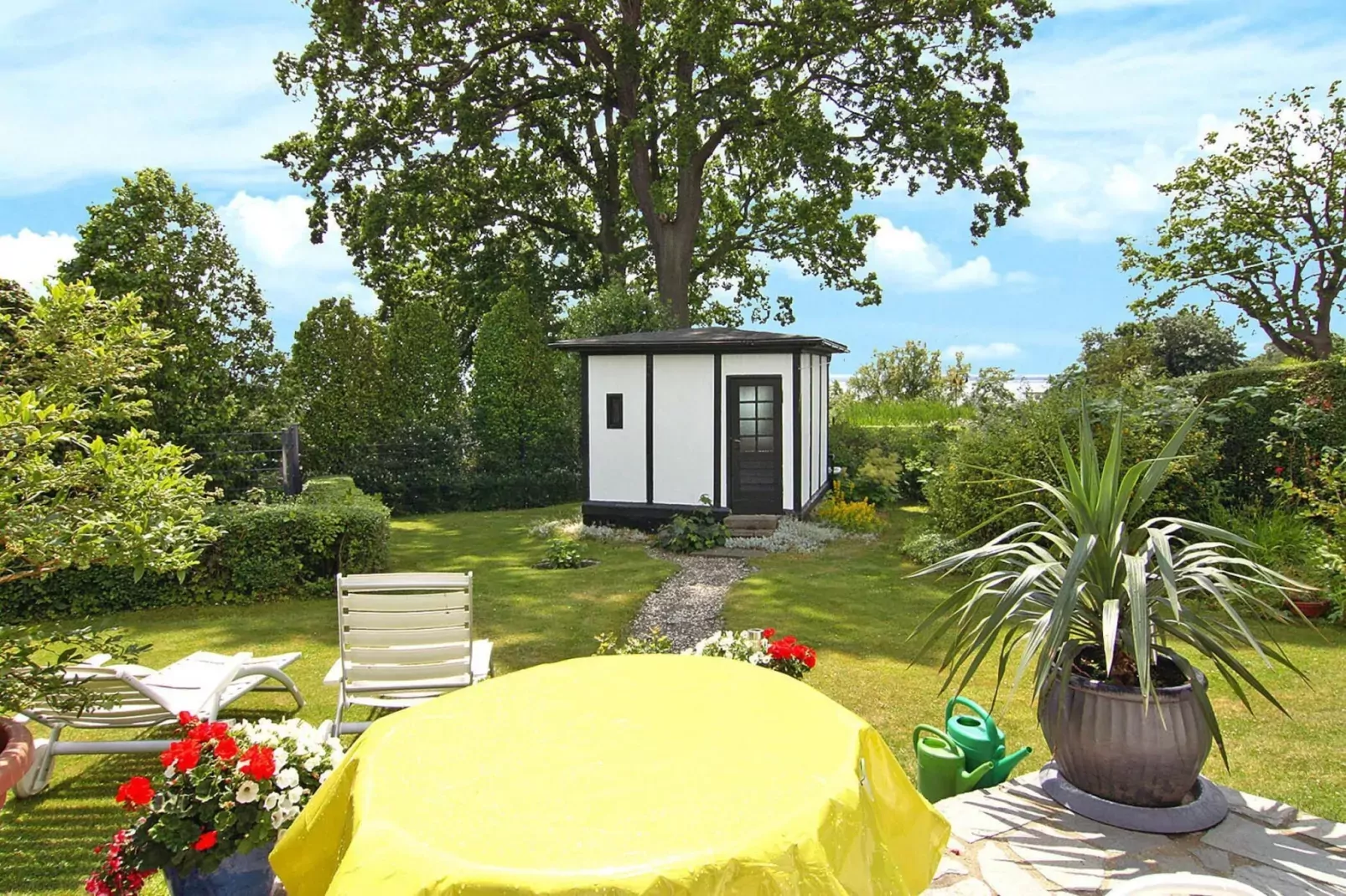 Ferienwohnung Sassnitz-Tuinen zomer