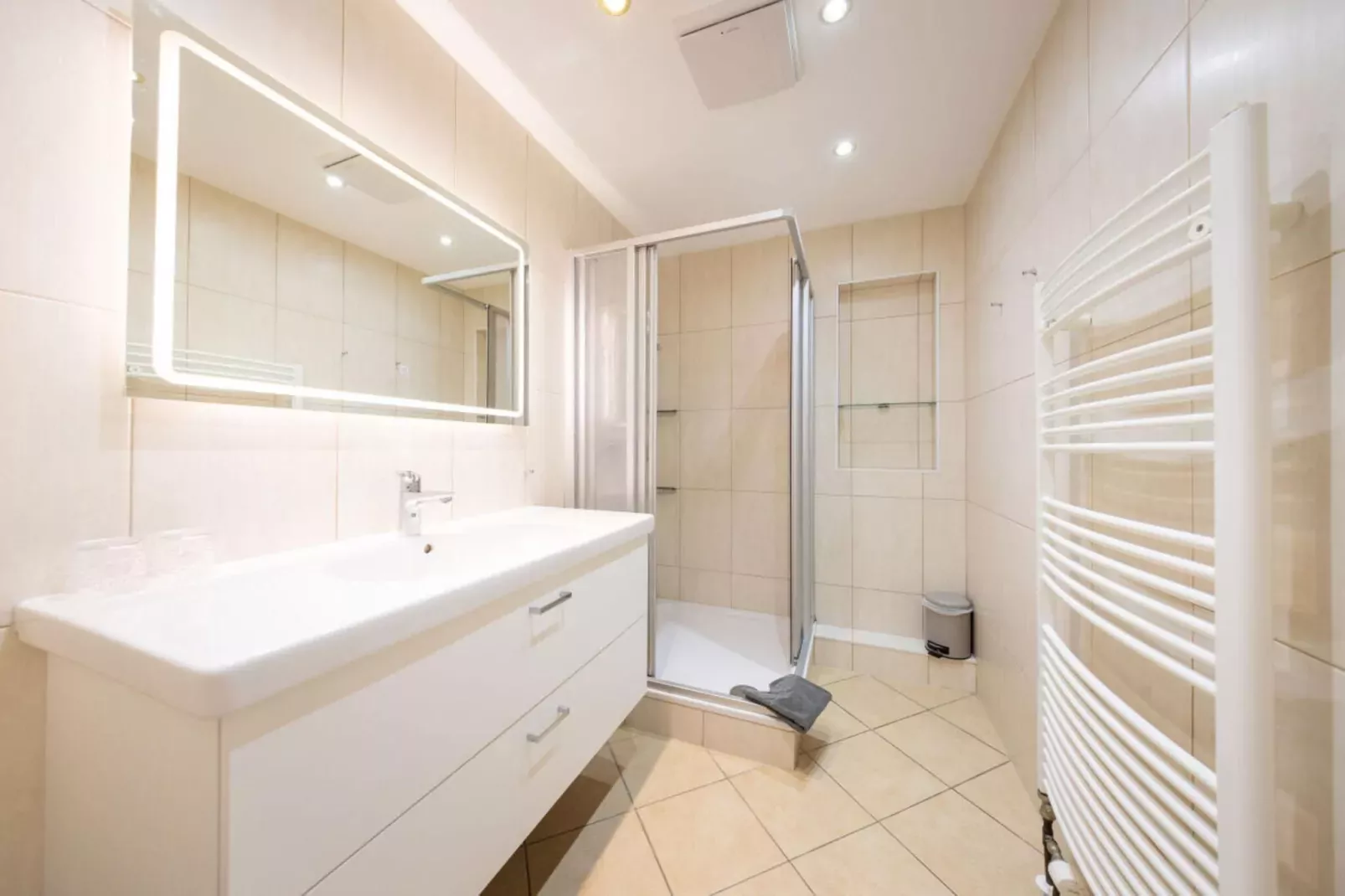 407574-Badkamer