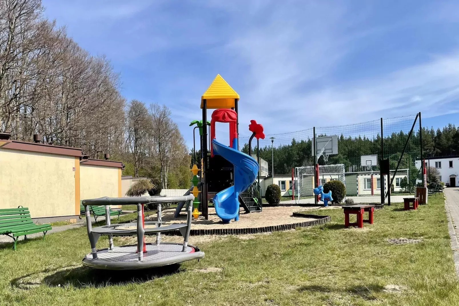 Domki wakacyjne JAROSZOWIEC domki 1-pokojowe Łazy-Parkfaciliteiten