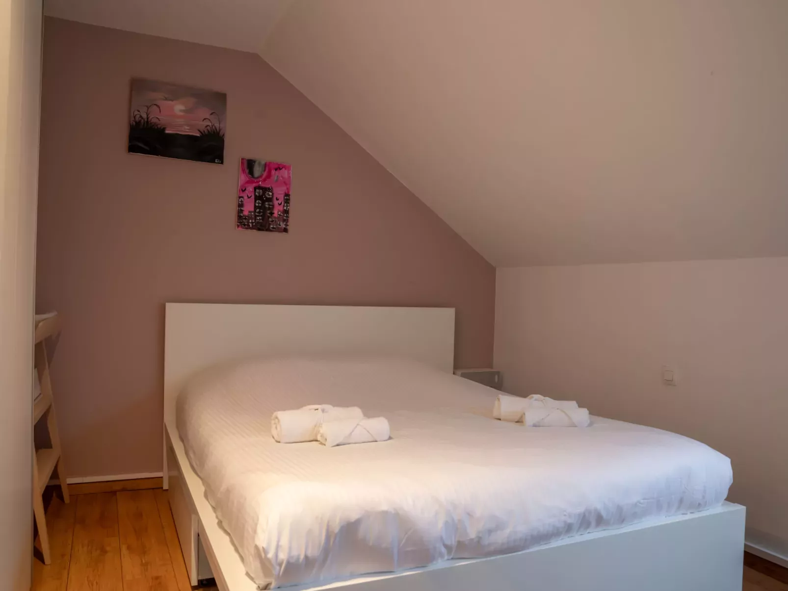 Gelsea with parking and terrace-Binnen
