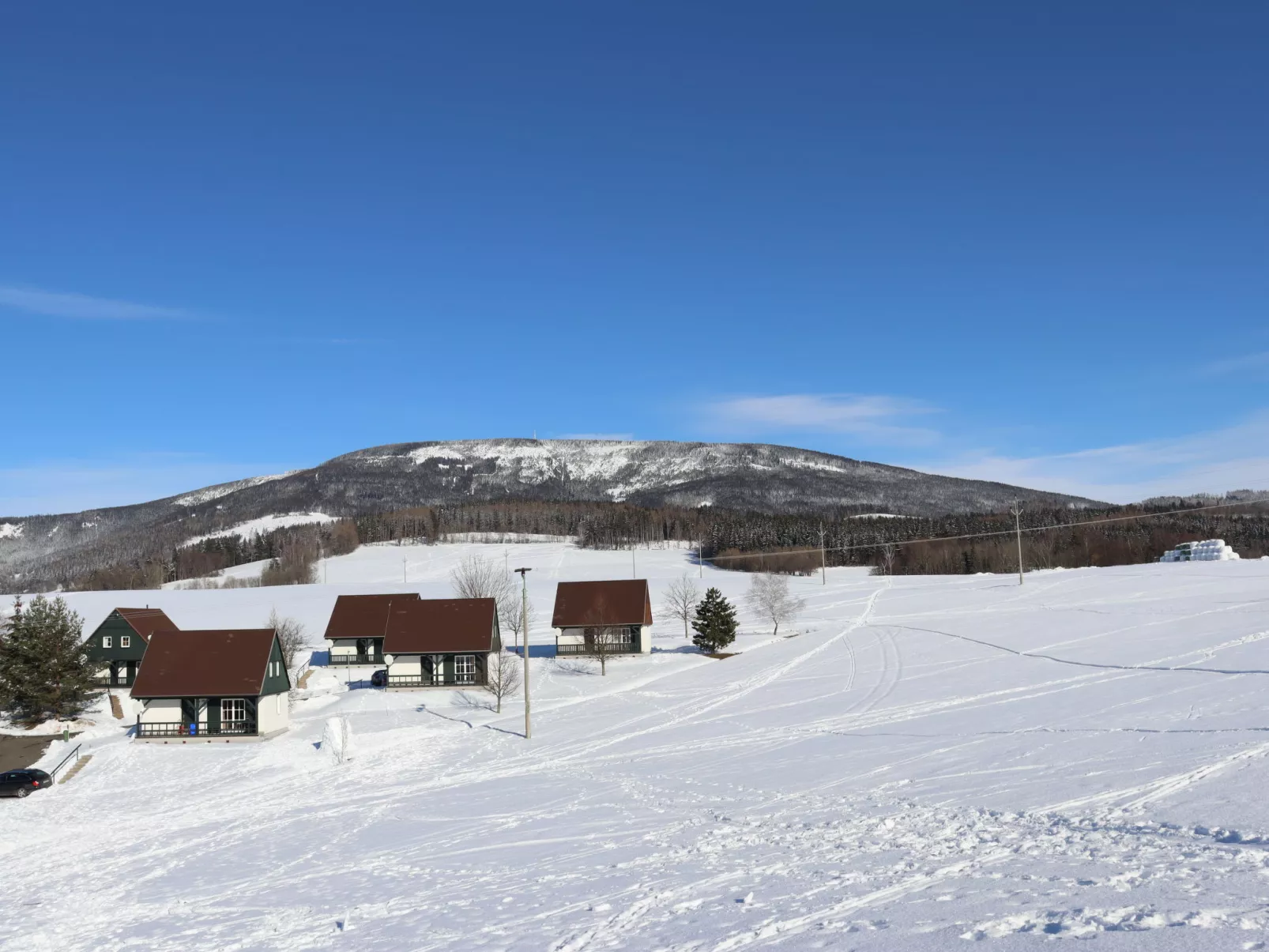 Holiday Hill-Buiten