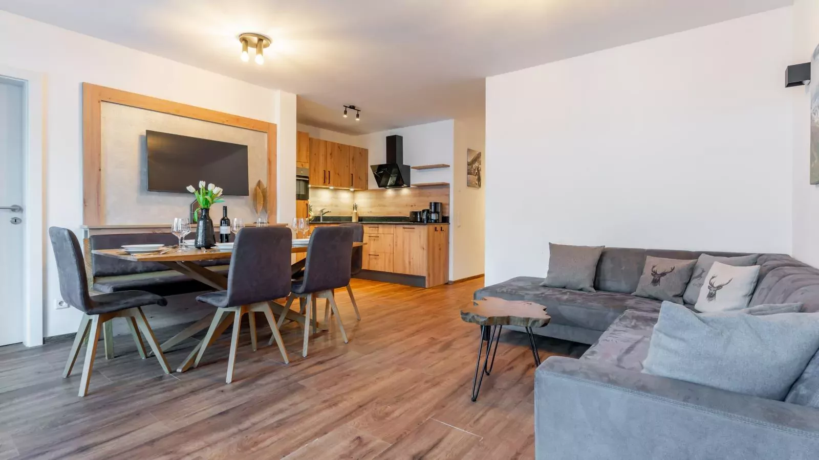 Falken Suites TOP 3-Woonkamer