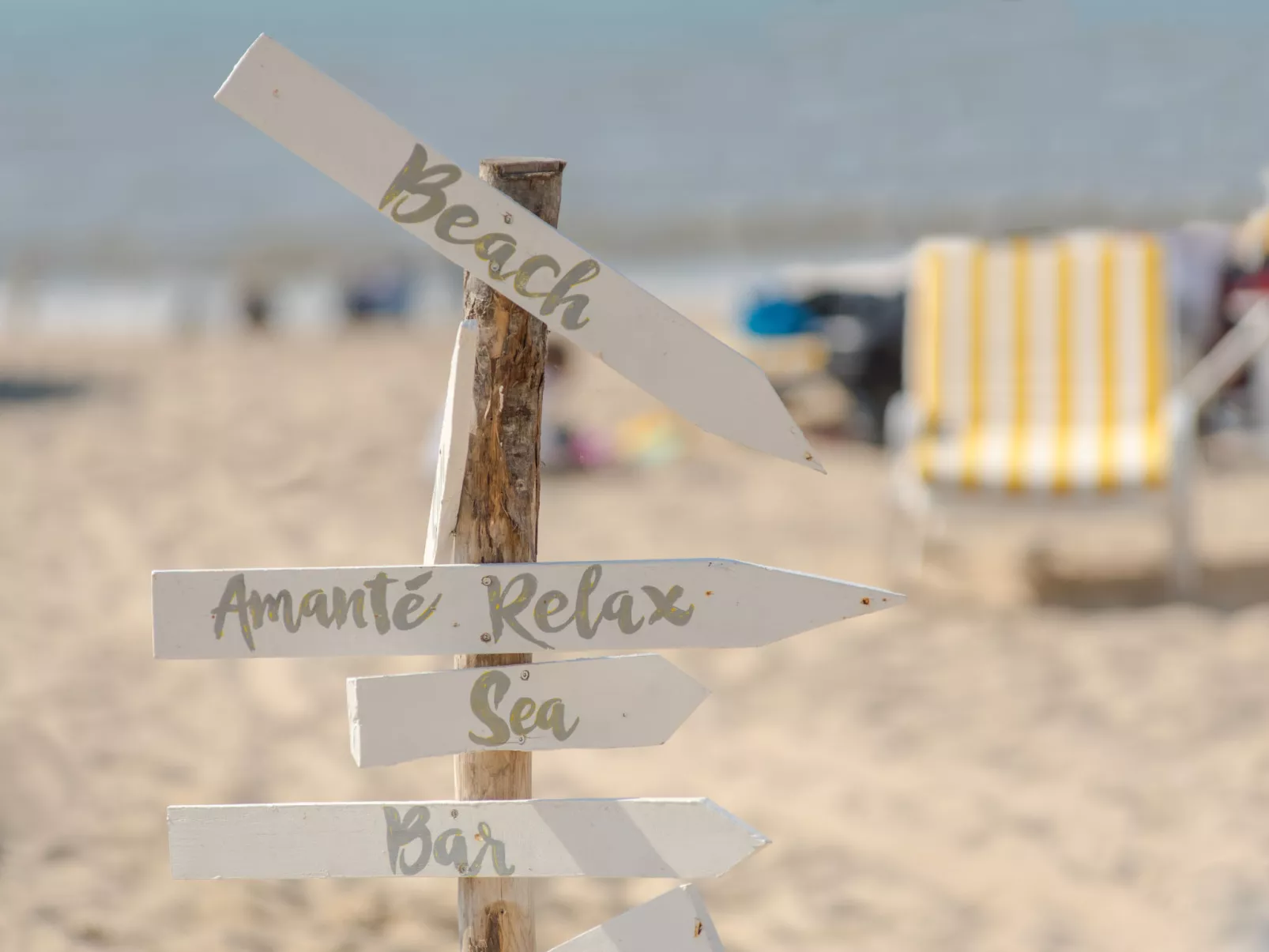 Goethe close to the beach-Buiten