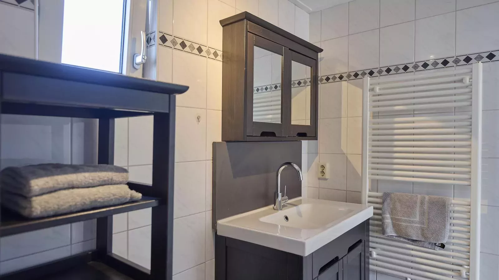 T Kaatsheuveltje 1-Badkamer