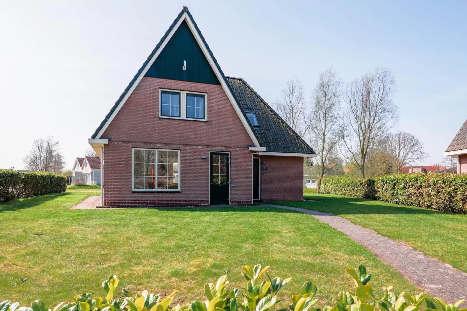 Beach Resort Makkum 32-Buitenkant zomer
