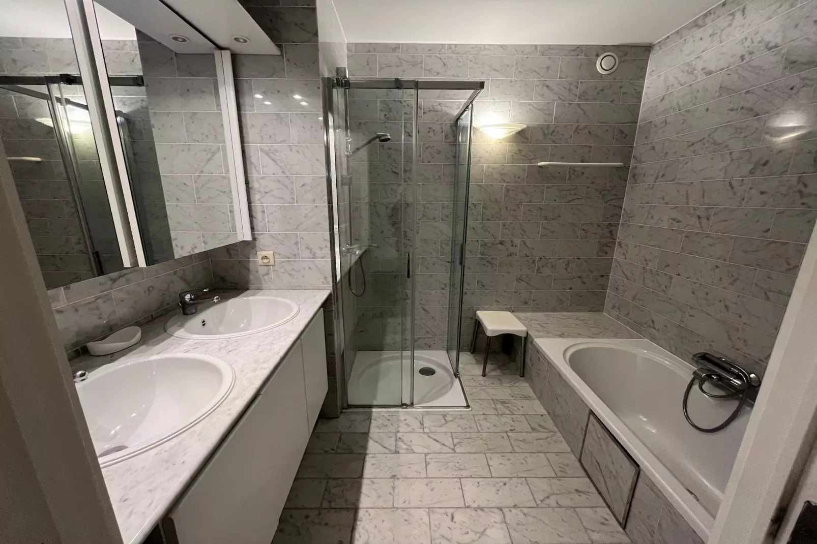 CASINO AB A0403GAR-Badkamer