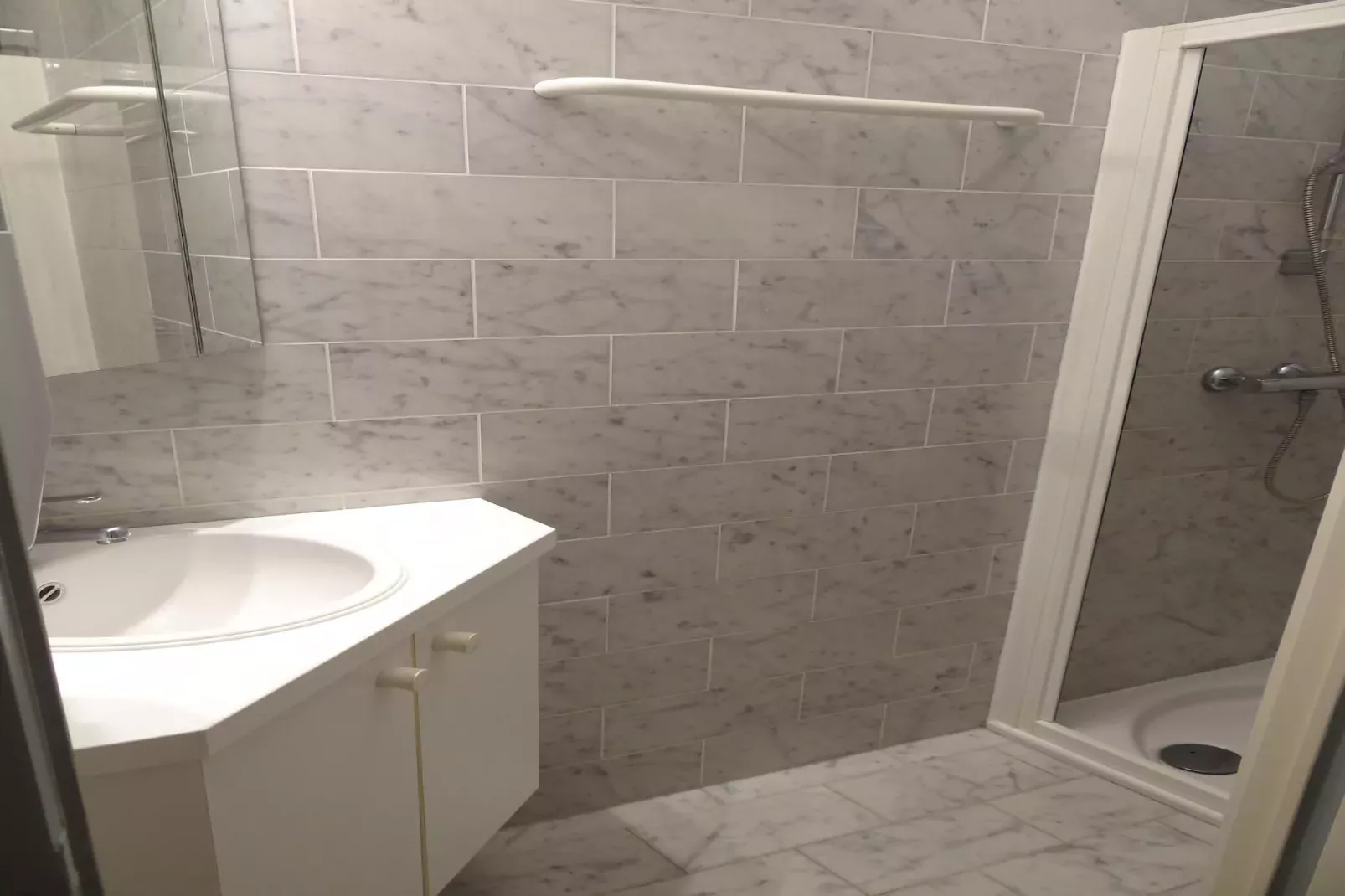 CASINO AB A0403GAR-Badkamer