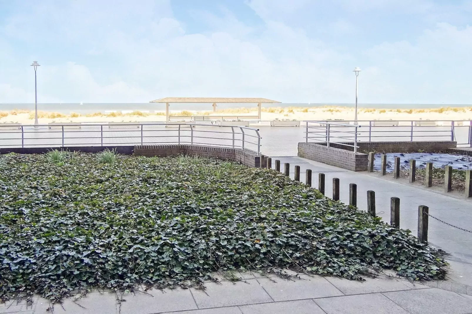 SEASIGHT A 1 / 0001-Uitzicht zomer