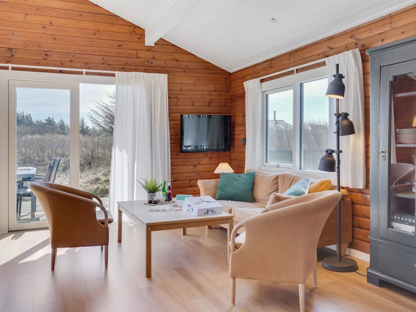 "Efra" - 400m from the sea-Buiten