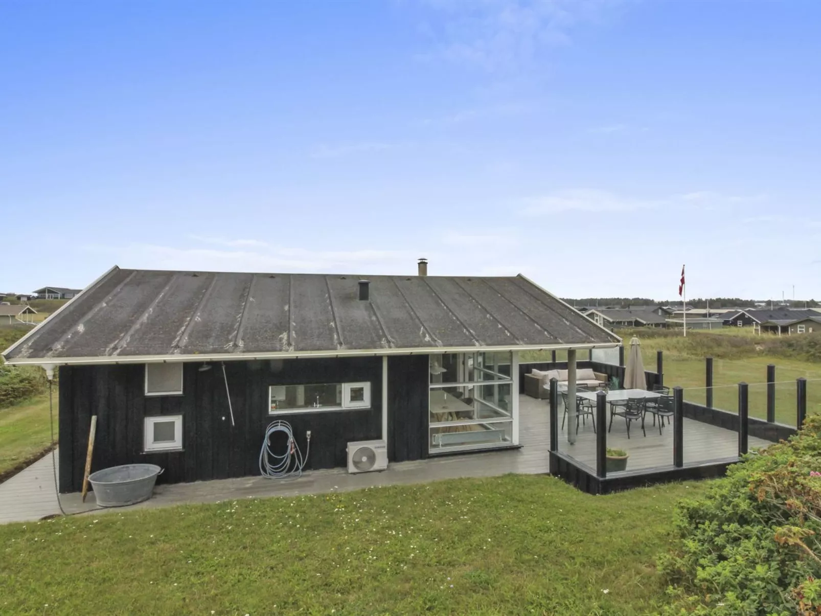 "Annemarie" - 100m from the sea-Buiten