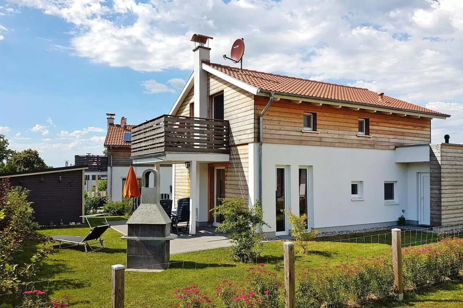Ferienhaus Bel Ami 92 qm-Buitenkant zomer